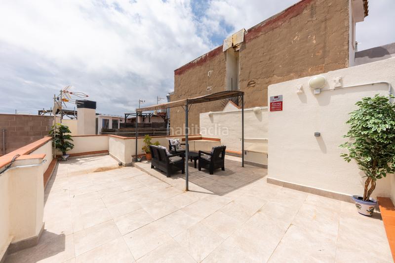 Foto c0d42785-1543-49da-b074-510176e93ab7. Ático  en venta – 2 terrazas, trastero y ubicación inmejorable en Sitges