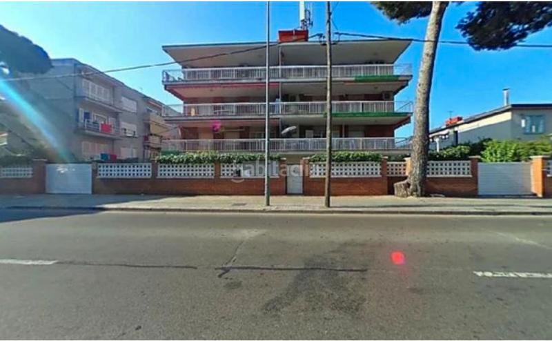 Foto 608b2b0f-fc89-4626-a1aa-66f5d8bfcafa. Flat in passeig de la marina 97 in La Pineda Castelldefels