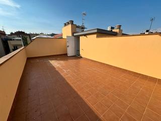 Dúplex  Carrer de rafael casanova 57. Dúplex en venta 2 habitaciones con 30 mterraza y parking,