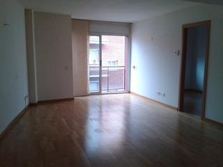 Alquiler Piso en Passeig Maragall. Piso con parking incluído
