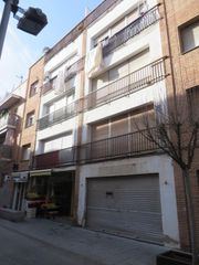 Pis a Carrer de guifr� el pel�s 33. Inmueble ocupado