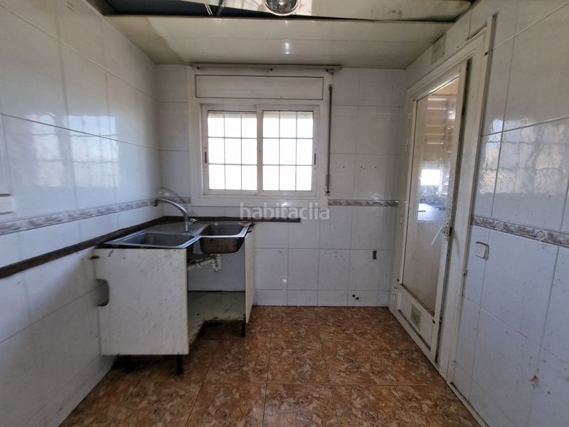 Foto b46e86e2-24de-45df-a326-ced64e25306d. Flat in carrer joan maragall 19 in Ciutat Cooperativa-Molí Nou Sant Boi de Llobregat