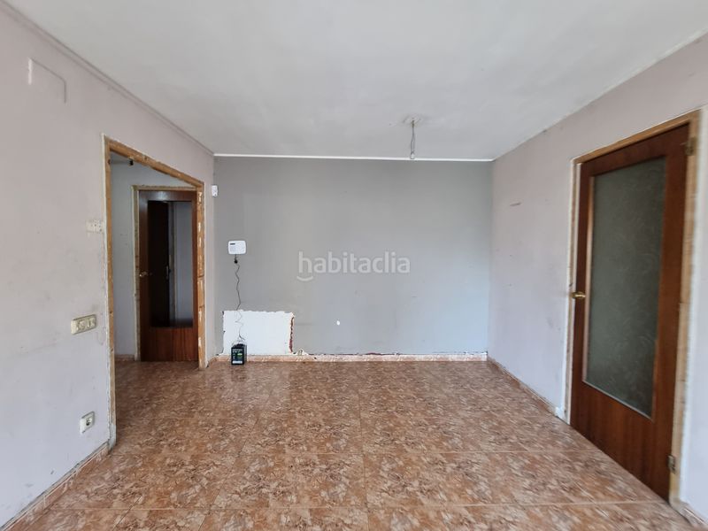 Foto c8d2213c-c73c-4bdf-8f49-2897cb5ae3a2. Flat in carrer joan maragall 19 in Ciutat Cooperativa-Molí Nou Sant Boi de Llobregat