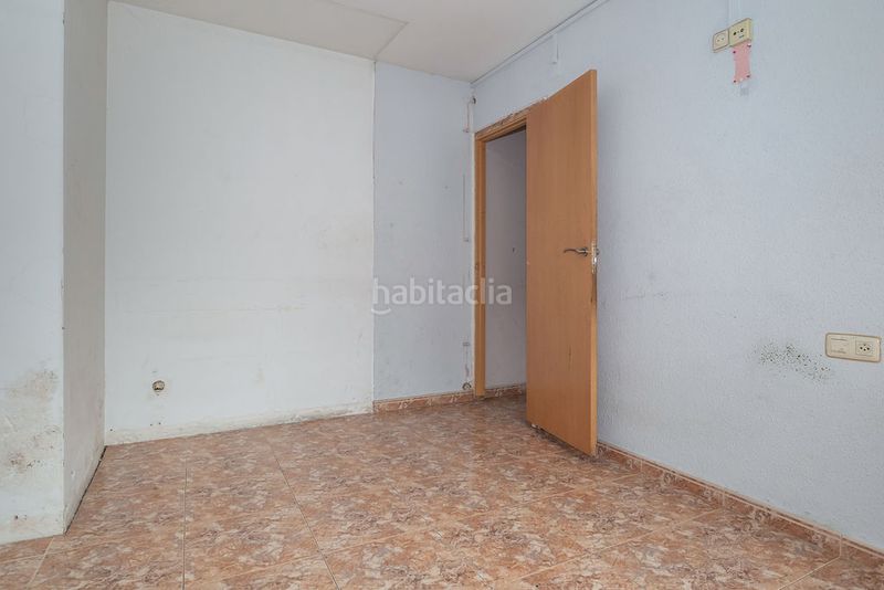 Foto db259484-6ca9-49d0-8ed5-d5178c626f41. Flat in carrer joan maragall 19 in Ciutat Cooperativa-Molí Nou Sant Boi de Llobregat