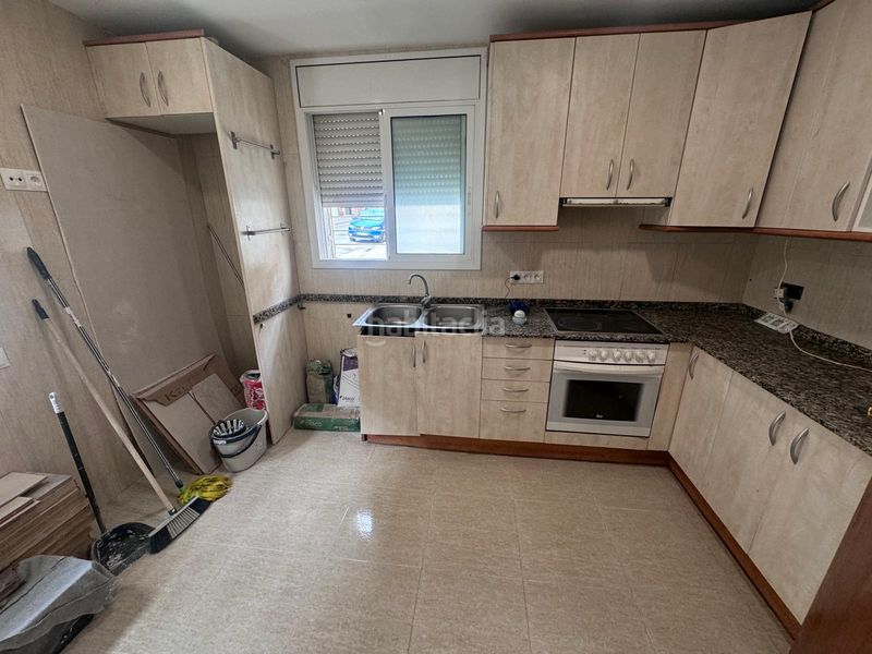 Foto a0d3df11-f165-458c-a1cc-d381a12ee4c0. Casa a Passeig Maragall Gavà