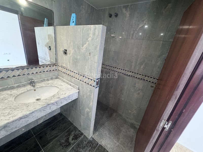 Foto c9d94a28-c329-4e0d-a9ed-2e8ae3dc1853. Casa a Passeig Maragall Gavà