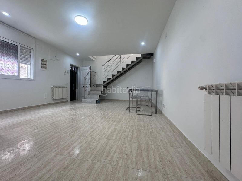 Foto ccc210da-ad04-46a5-8c20-c4c41901b498. Casa a Passeig Maragall Gavà
