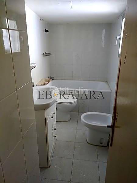 Foto 26a56f73-7e42-4fa2-ae26-99c2ad2e5bf3. Casa adossada a Cebolla