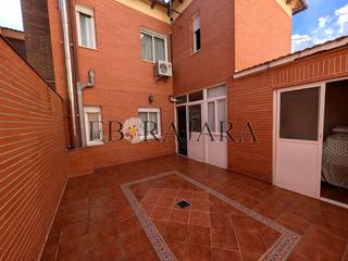 Maison jumelée  San gervasio. Estupenda casa con patio y nave