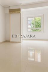 Location Appartement  De la estación. Vivienda de tres dormitorios con ascensor