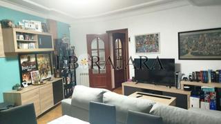 Pis  Del pilar. Vivienda de tres dormitorios en buen estado