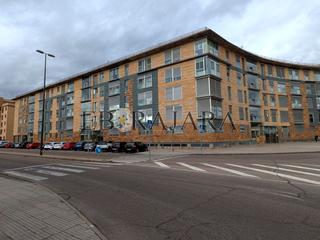 Pis  Fundidores. Vivienda seminueva con zonas comunes con piscina