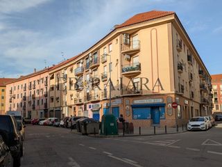 Pis  Entretorres. Estupenda vivienda de cuatro dormitorios y dos baños