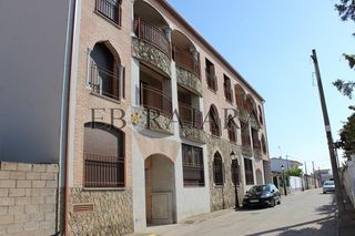 Appartamento  Clavel. Vivienda con tres dormitorios, garaje y trastero