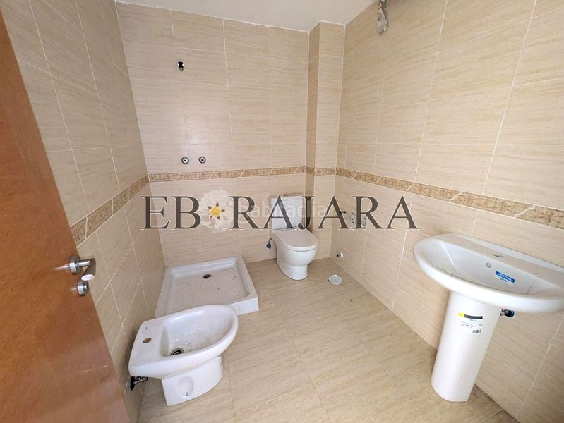 Foto 3728804f-2958-4b6d-be1d-ba672adabc58. Casa adossada amb aparcament a Lucillos