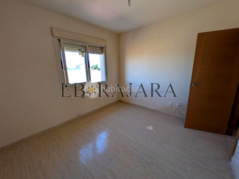 Foto 3bbbe0ee-630e-491b-b2b0-124b283dee6e. Casa adossada amb aparcament a Lucillos