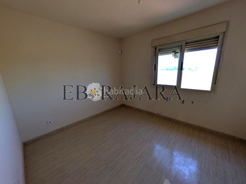 Foto 72e4cbbe-65f2-4b57-b03d-6976b3d1aa7f. Casa adossada amb aparcament a Lucillos