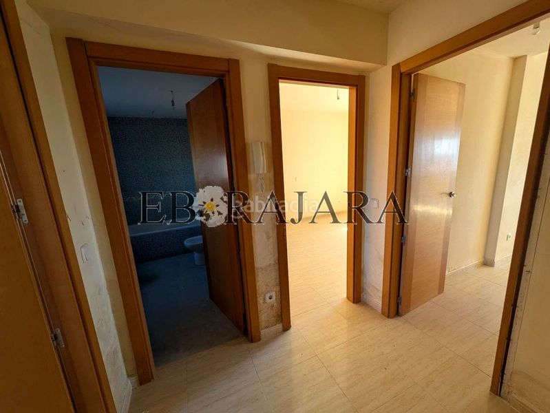 Foto 89889620-8da4-4917-830a-8192beb704fb. Casa adossada amb aparcament a Lucillos