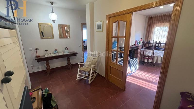 Foto 9fb577ea-0948-4a06-a2e7-6e6f5294c03d. Chalet mit parking in Almendral de la Cañada