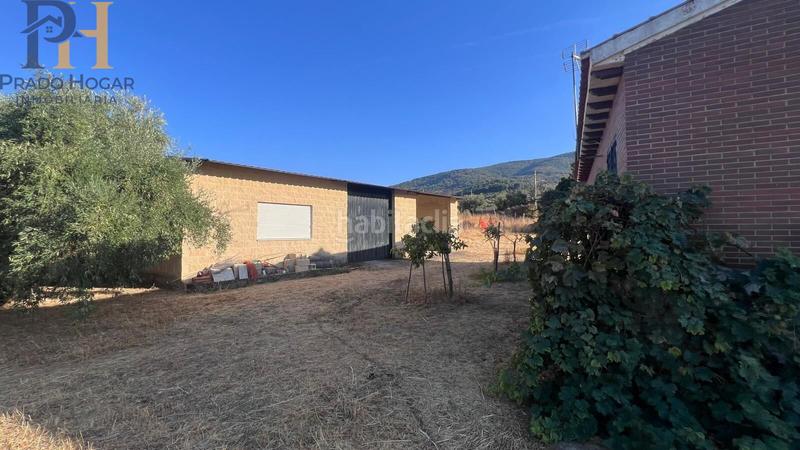 Foto fe695cd4-fa16-445f-a510-e766032248bd. Chalet mit parking in Almendral de la Cañada
