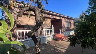 Chalet à Almendral de la Cañada