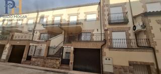 Casa adosada en Navalcán