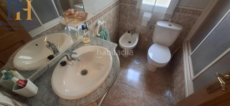 Foto 54215d01-2586-41fd-9513-3cff7fb36aba. Reihenhaus mit heizung parking in Navalcán