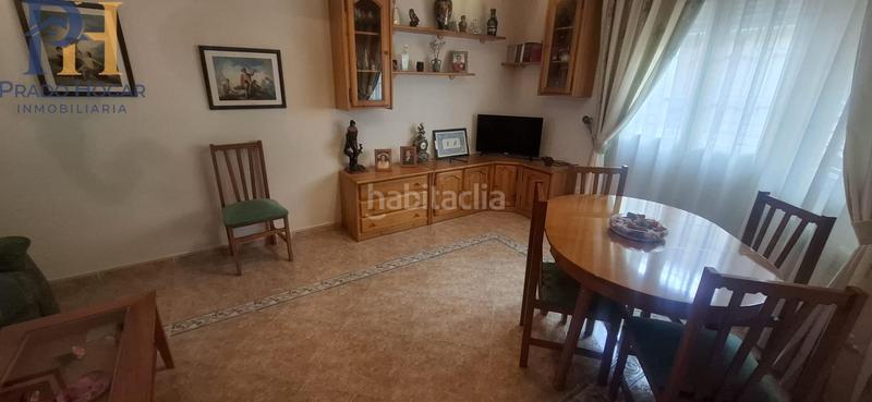 Foto a2098178-71be-49a9-ae9d-655861f126de. Reihenhaus mit heizung parking in Navalcán