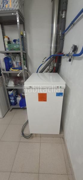 Foto d34e5493-4831-4442-b6e2-be0d8589ea7a. Reihenhaus mit heizung parking in Navalcán