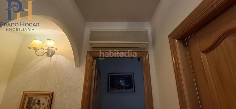 Foto db25ca9c-bcba-4f2f-bc00-7b850425a72e. Reihenhaus mit heizung parking in Navalcán