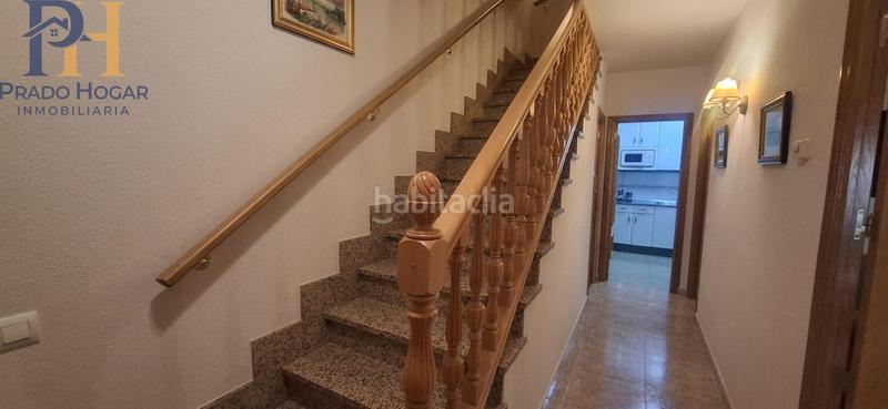 Foto f5e22843-fcaa-4c72-8b57-18c091cc73be. Reihenhaus mit heizung parking in Navalcán