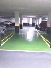 Aparcament cotxe a Los Villares. Cansado de buscar aparcamiento? aqui tienes la solución