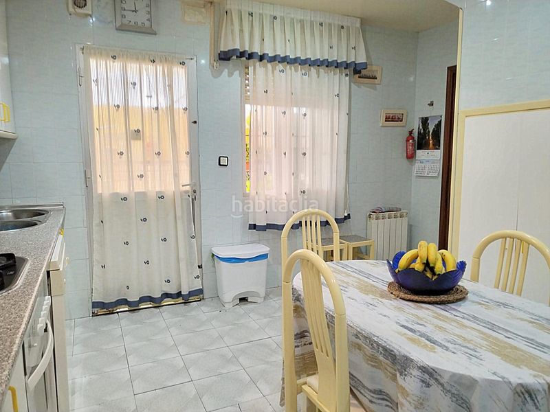 Foto c3ab26ac-b11f-4c81-8ec1-9a62a89ef72c. Casa amb calefacció aparcament a Centro Arganda del Rey