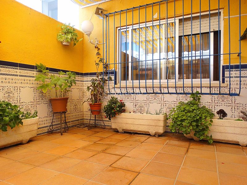 Foto 8b6dc81a-6554-4f29-88cd-e4cf23bc8ed6. Casa con riscaldamento parcheggio in Centro Arganda del Rey