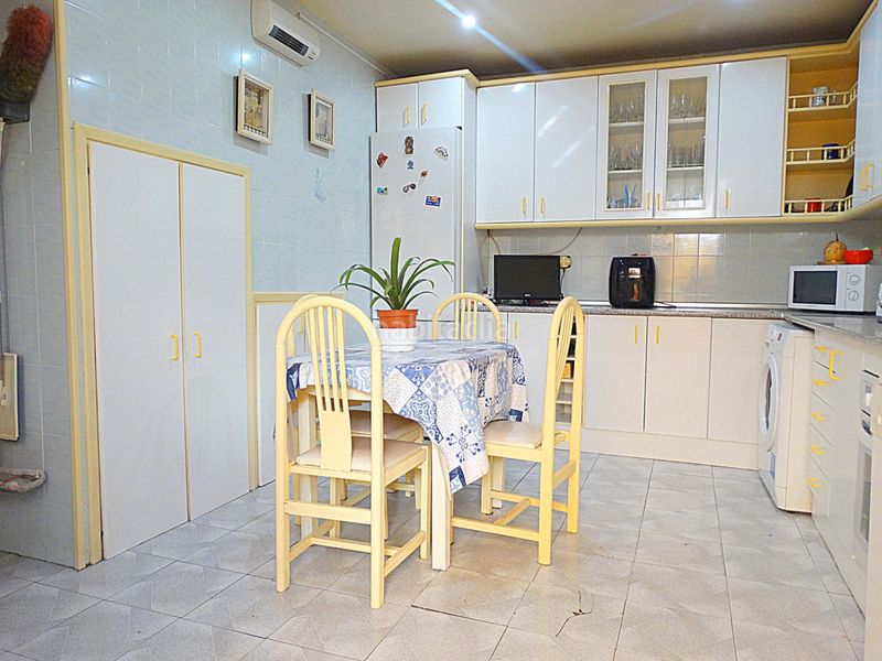 Foto ed0d3485-9a0f-4ebf-8b2f-ba9e7b7be609. Casa con riscaldamento parcheggio in Centro Arganda del Rey