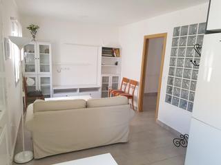 Lloguer Apartament a Centro. Se alquila apartamento super coqueto con patio