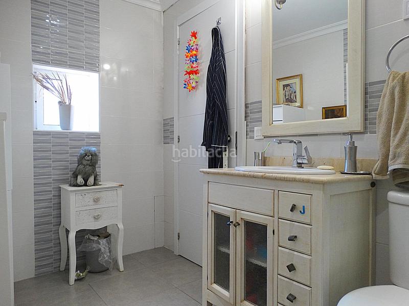 Foto 241ebfba-f72c-4431-89a2-aa905e047878. Xalet amb calefacció aparcament piscina a Los Villares Arganda del Rey