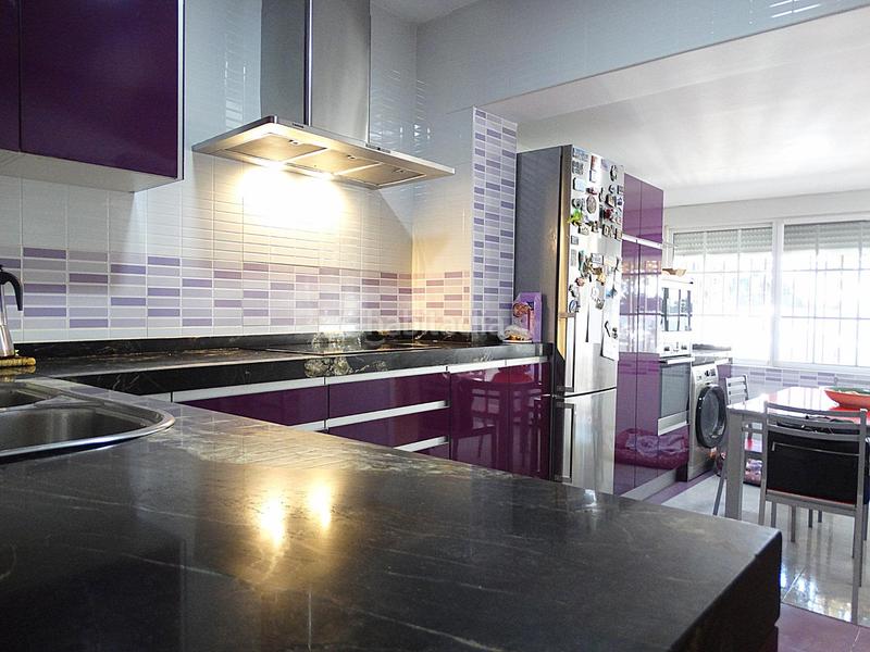 Foto 4a91aa40-586c-4e0f-b092-55bd62eeccf5. Xalet amb calefacció aparcament piscina a Los Villares Arganda del Rey