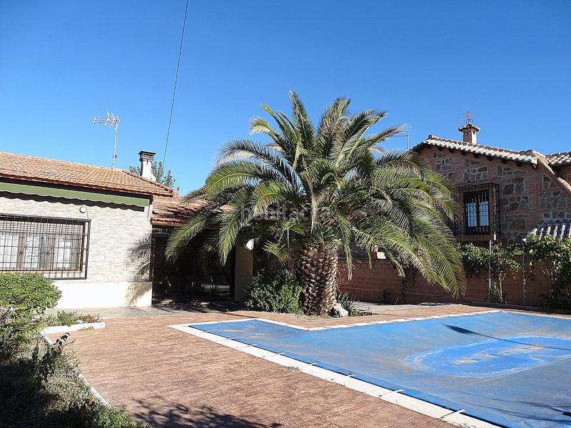 Foto 5248ab99-b89e-4501-b79c-8c0941395bfd. Xalet amb calefacció aparcament piscina a Los Villares Arganda del Rey