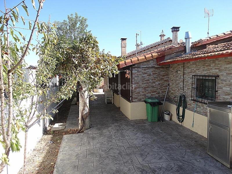 Foto 691b4f7a-3e4b-4c84-b56c-1584e9f85a06. Xalet amb calefacció aparcament piscina a Los Villares Arganda del Rey