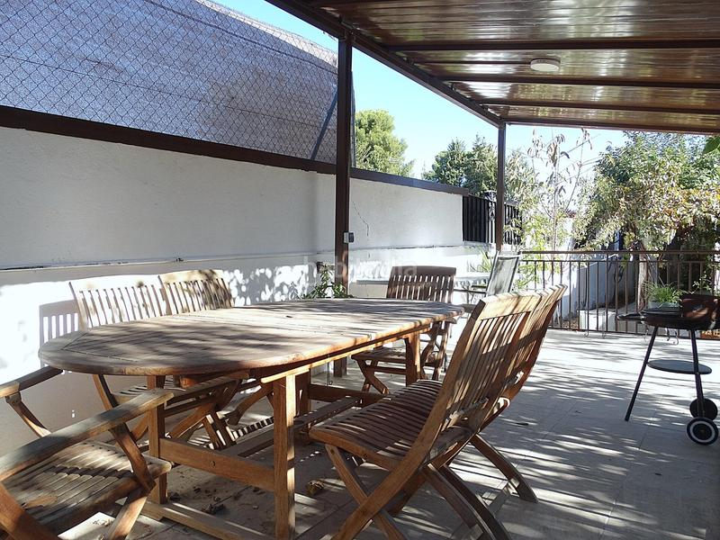 Foto 71a1a72e-5ad1-4541-a9d7-1a464077eaea. Xalet amb calefacció aparcament piscina a Los Villares Arganda del Rey