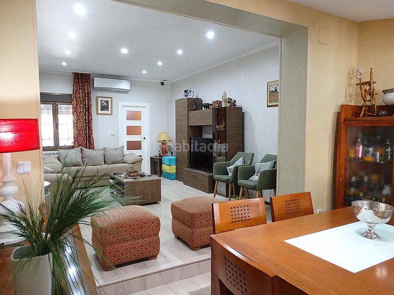 Foto 87e0527a-f736-49e6-85c3-05770b1048ac. Xalet amb calefacció aparcament piscina a Los Villares Arganda del Rey