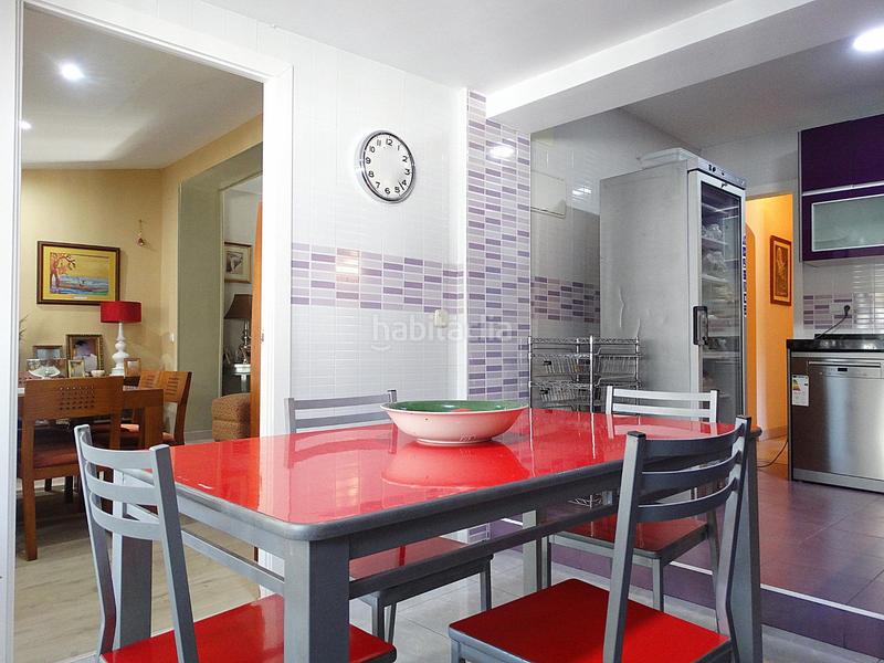 Foto a18cda9b-454c-48e9-838a-8738d05d3a3b. Xalet amb calefacció aparcament piscina a Los Villares Arganda del Rey