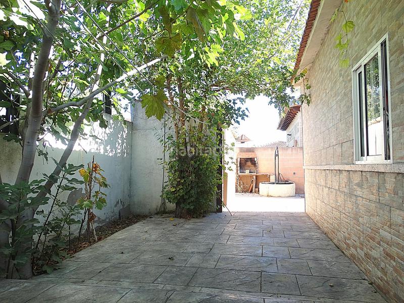 Foto a1e5945a-091d-4d99-b530-e1703f346172. Xalet amb calefacció aparcament piscina a Los Villares Arganda del Rey