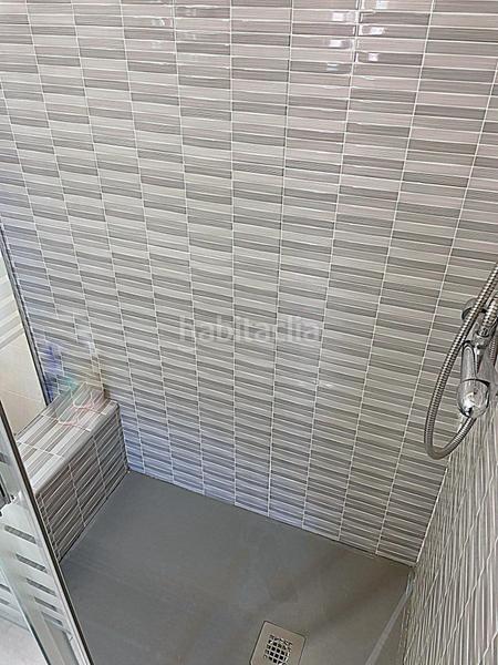 Foto d92bcdcf-9b4b-47bb-b074-238db618aa18. Xalet amb calefacció aparcament piscina a Los Villares Arganda del Rey