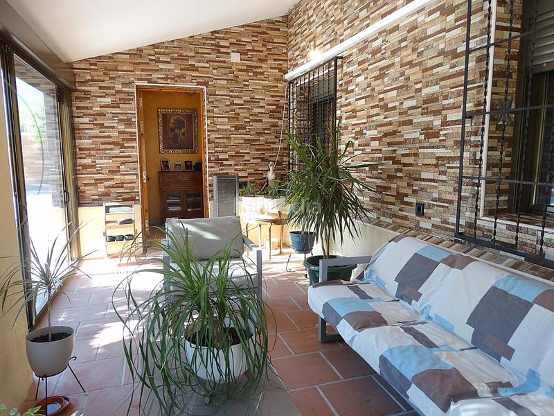 Foto e4d57205-241a-4ef7-8068-9752ef134f0f. Xalet amb calefacció aparcament piscina a Los Villares Arganda del Rey