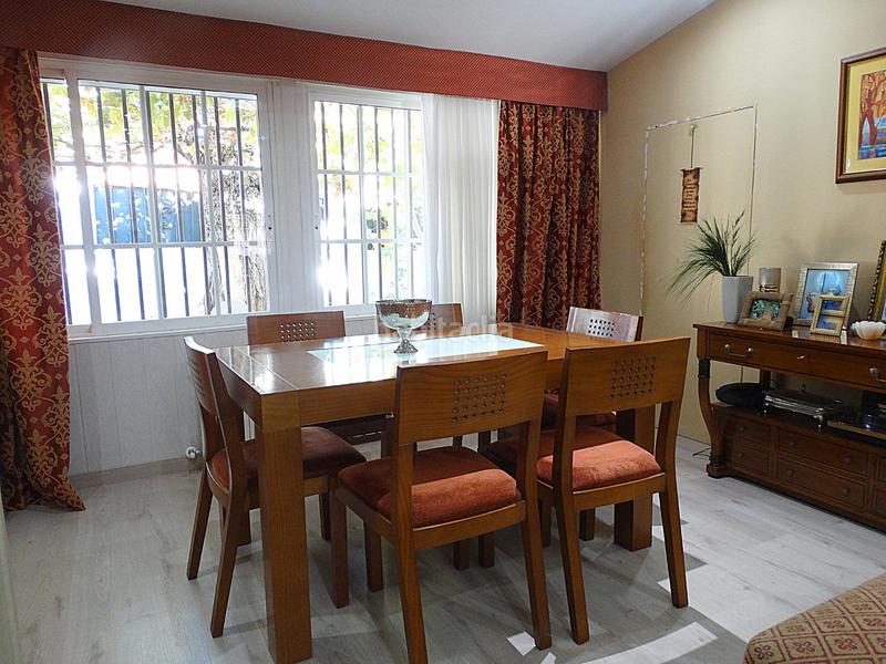 Foto f04306bf-a867-49cf-b3f8-d597ce38782e. Xalet amb calefacció aparcament piscina a Los Villares Arganda del Rey