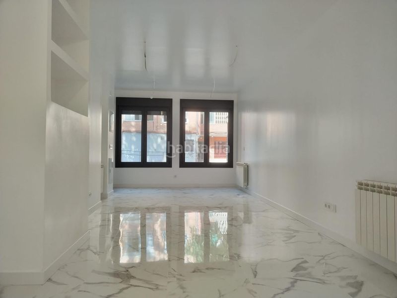 Foto 5c5e1b74-f175-4098-af97-4e6d0e39d857. Planta baixa amb calefacció a Perlita Arganda del Rey