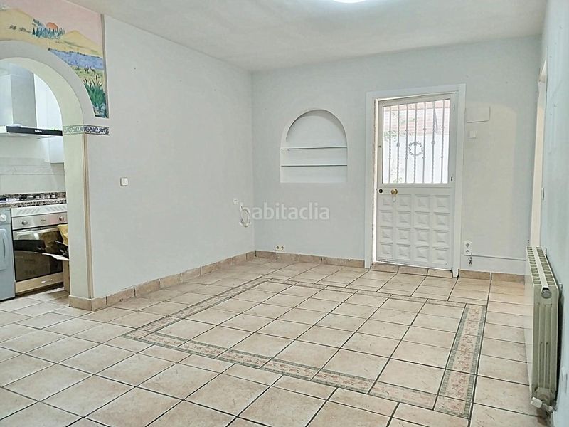 Foto 40797edc-398f-4d53-b5af-83902939bffa. Casa amb calefacció a La Poveda Arganda del Rey