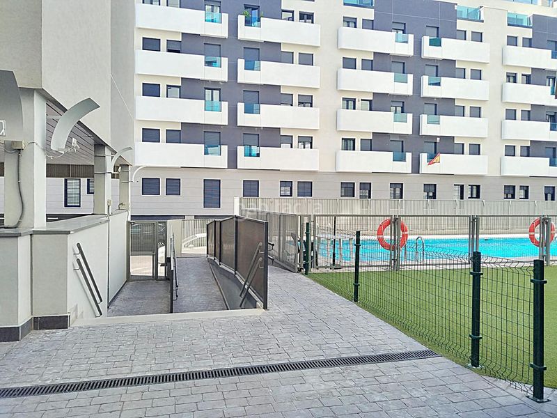 Foto 51243920-e508-4218-be0f-d40cfadee076. Flat with heating parking pool in Centro Arganda del Rey